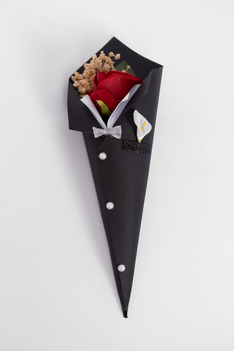 Siyah Damat - Görsel 1